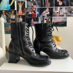 Vintage 90s Chunky Block Bratz Heel Boots